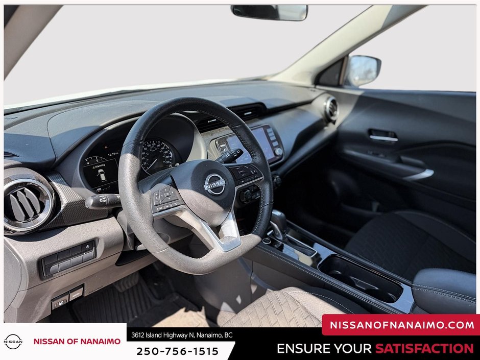 2025 Nissan Kicks Play S-16