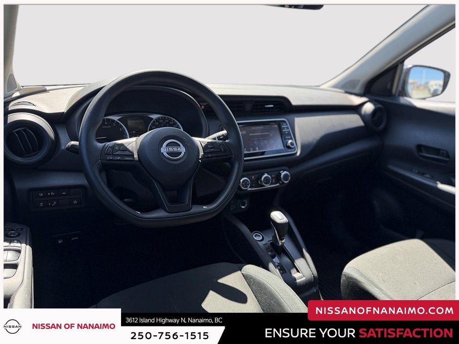 2025 Nissan Kicks Play S-26