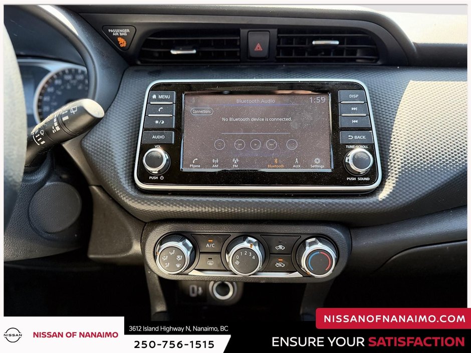 2025 Nissan Kicks Play S-8