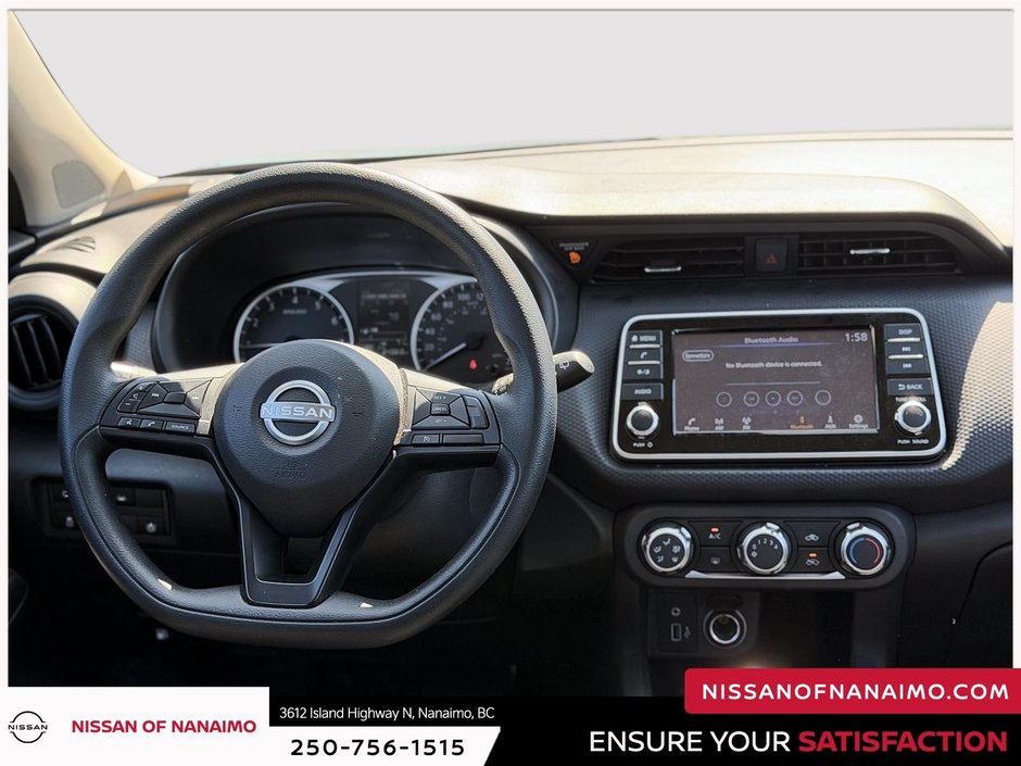 2025 Nissan Kicks Play S-24