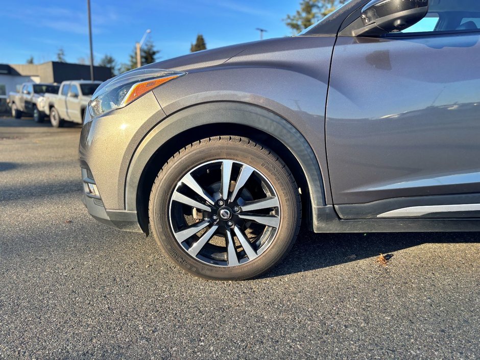 2019 Nissan KICKS SR-14