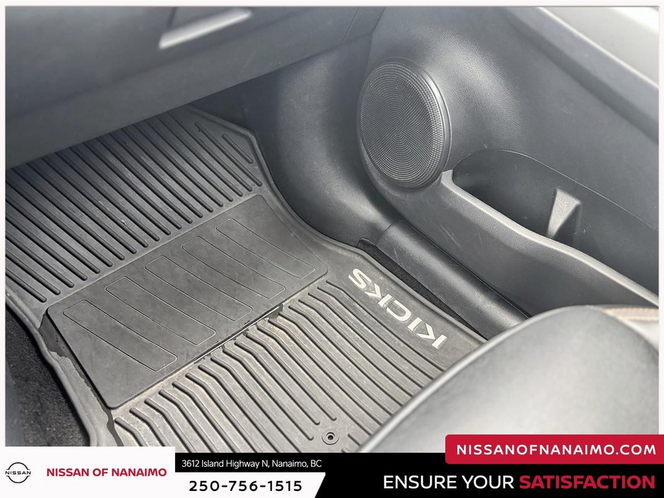2019 Nissan Kicks SR-17