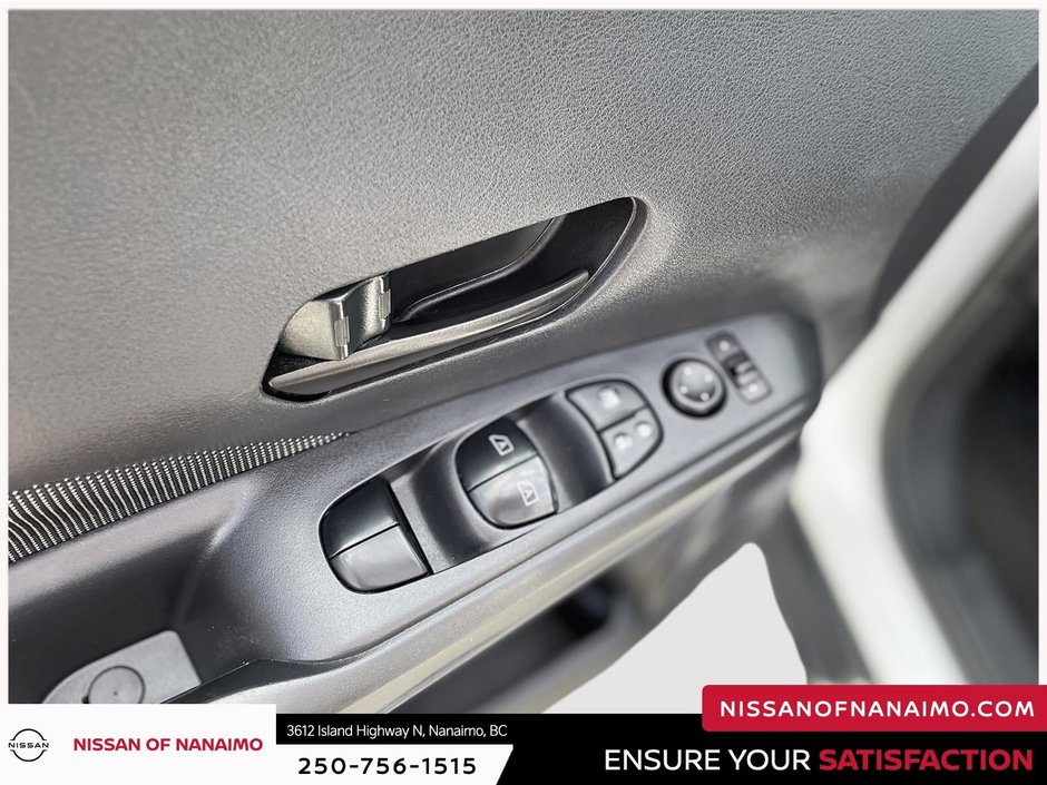 2020 Nissan Kicks S-29