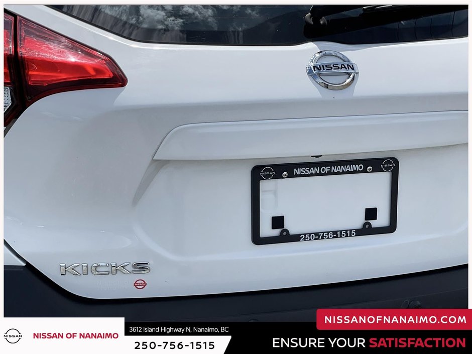 2020 Nissan Kicks S-12