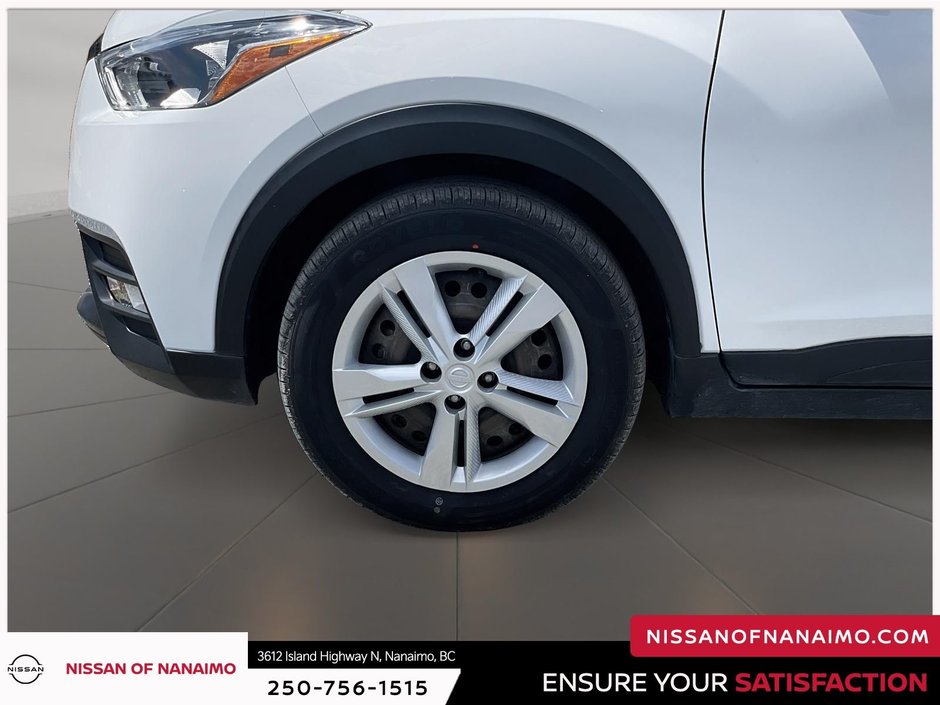 2020 Nissan Kicks S-32