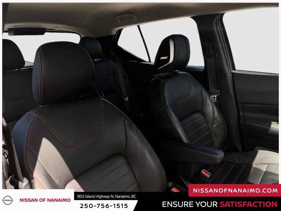 2020 Nissan Kicks SR-8