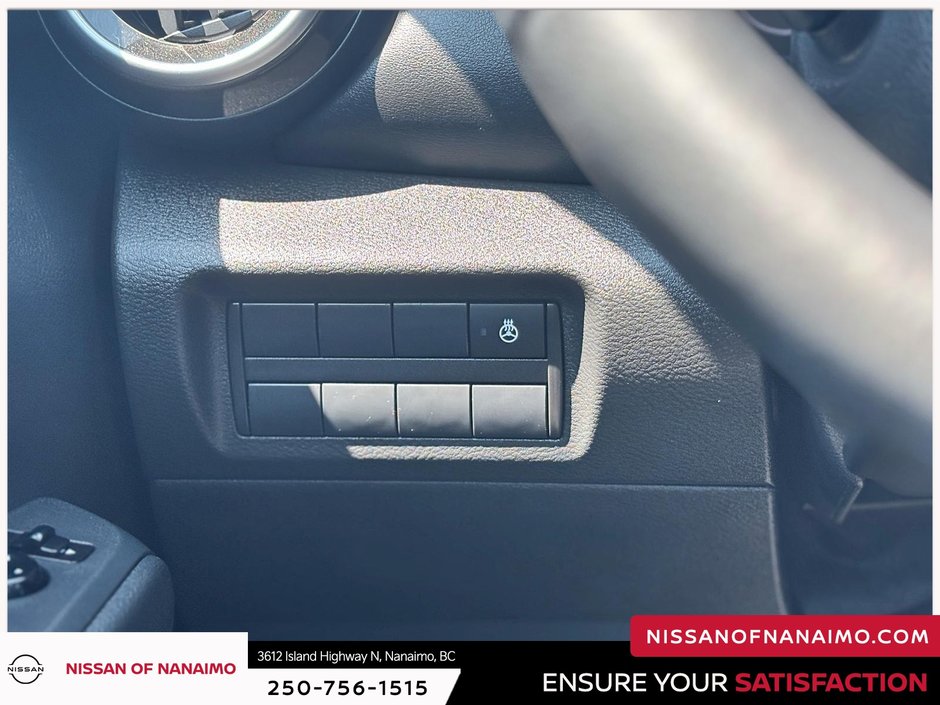 2021 Nissan Kicks SR-17