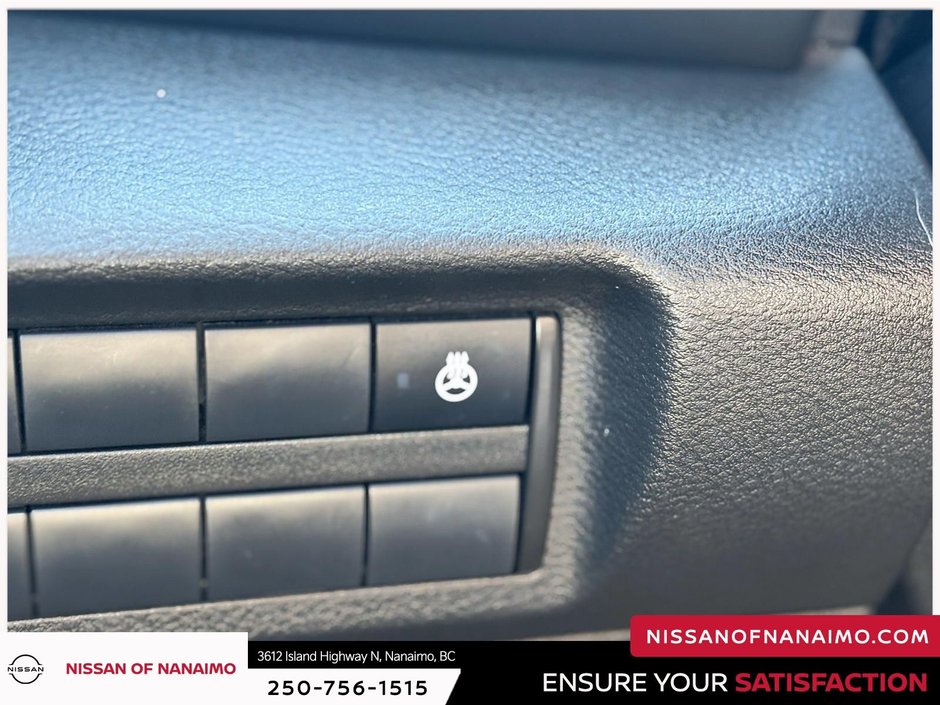 2021 Nissan Kicks SR-25