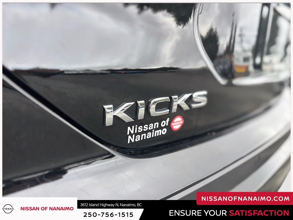 2022 Nissan Kicks S-17