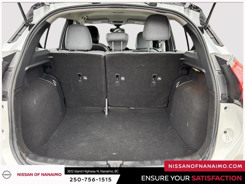 2022 Nissan Kicks SR-9