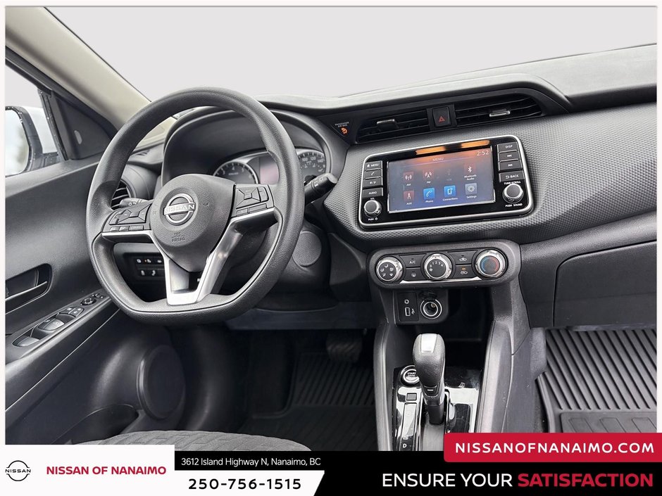 2022 Nissan Kicks S-26