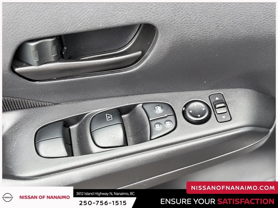 2022 Nissan Kicks S-31