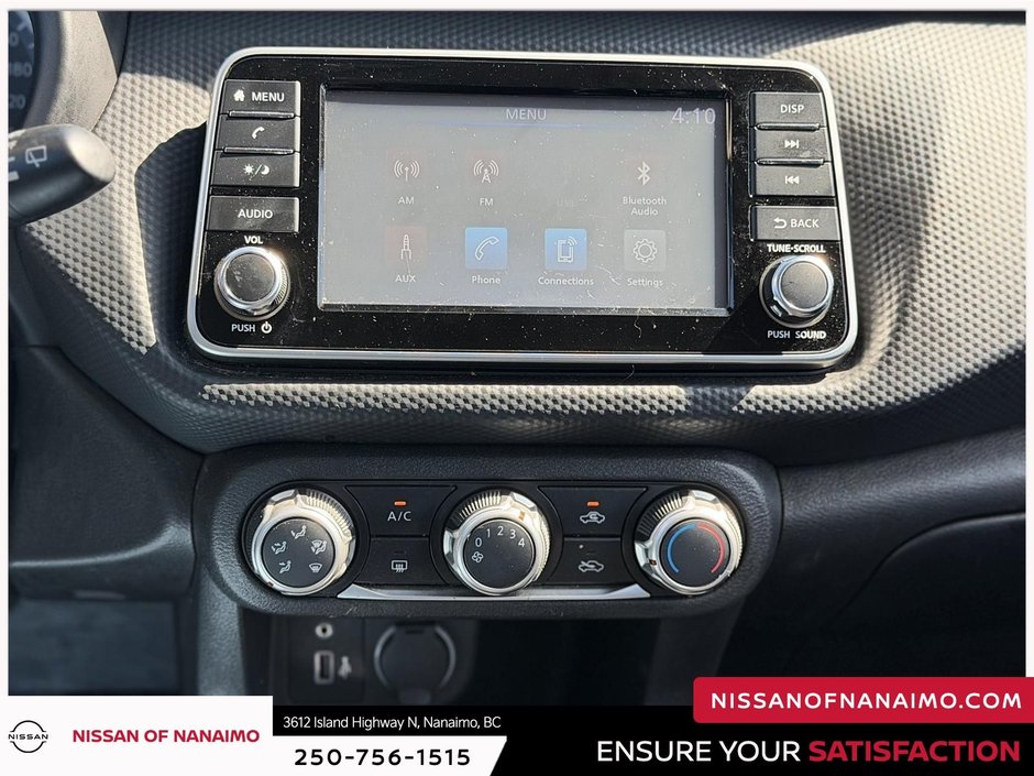 2022 Nissan Kicks S-17