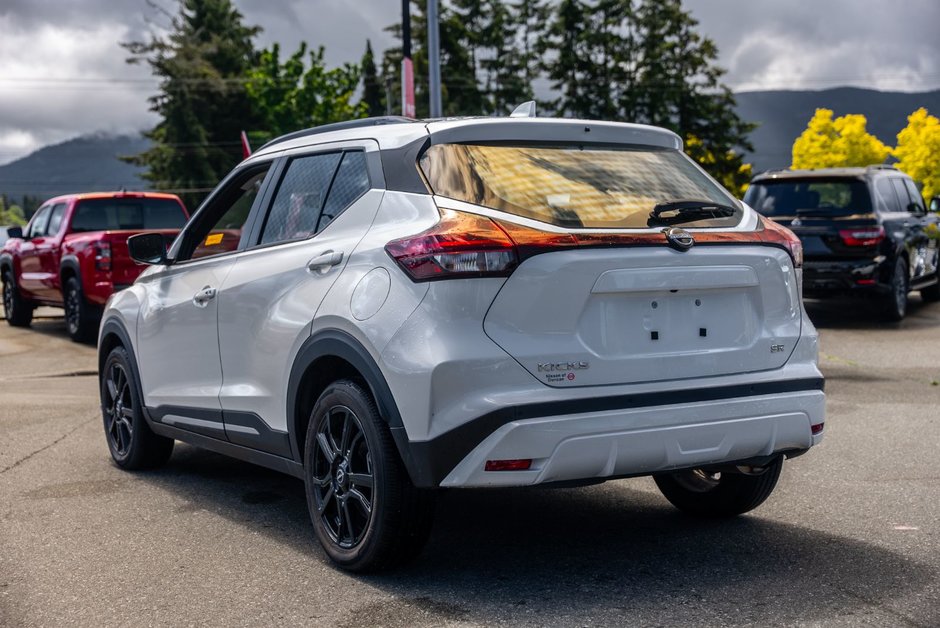 2023 Nissan KICKS SR-4