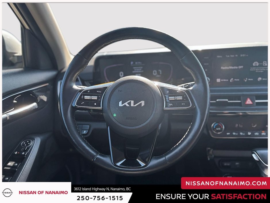2023 Nissan Kicks SV-17