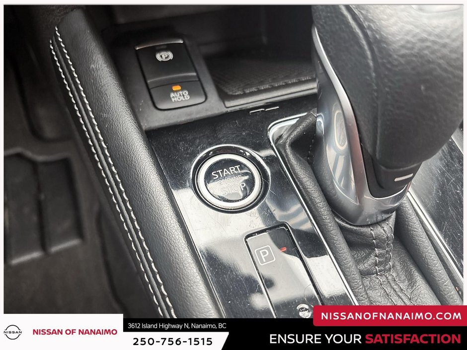 2023 Nissan Kicks SR-27