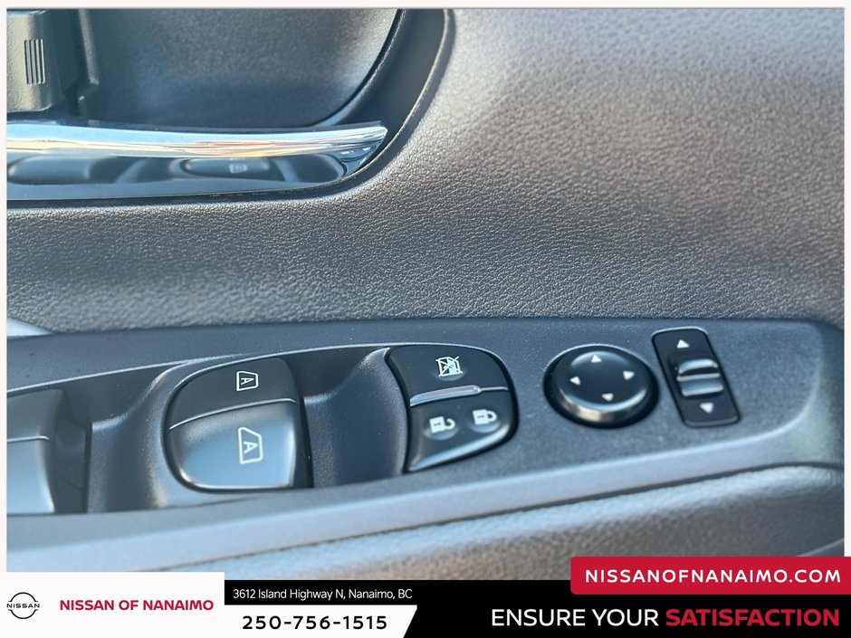 2024 Nissan Kicks SR-33