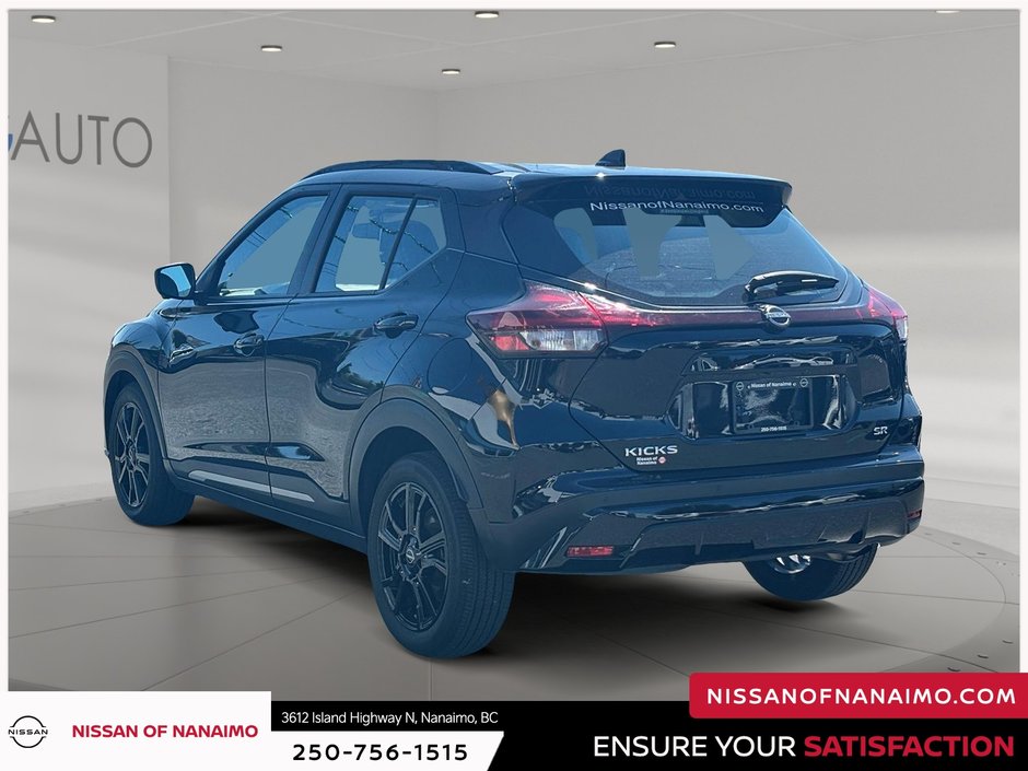 2024 Nissan Kicks SR-8