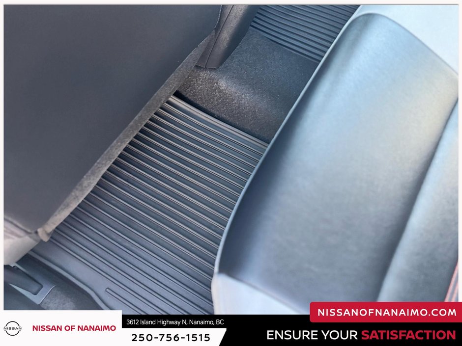 2024 Nissan Kicks SR-11