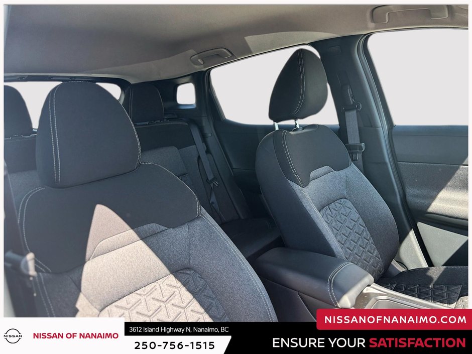 2025 Nissan Kicks SV-22