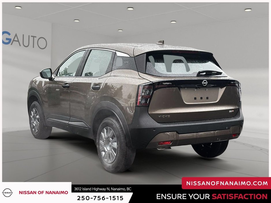 2025 Nissan Kicks S-6