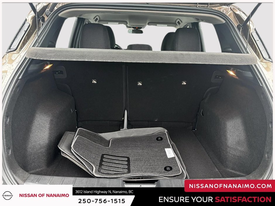 2025 Nissan Kicks S-9
