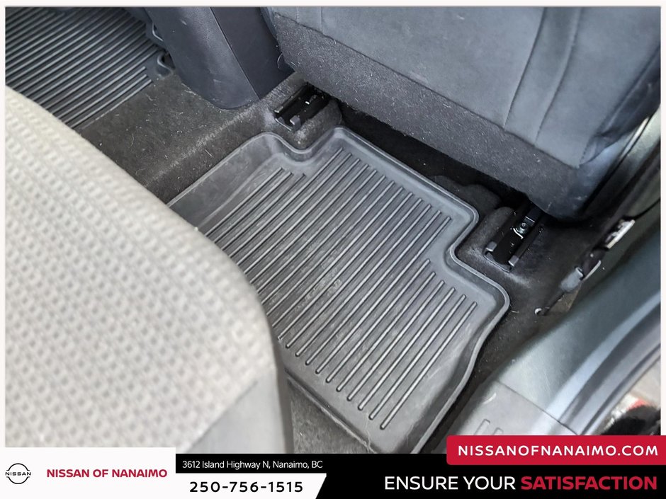 2025 Nissan Kicks S-24