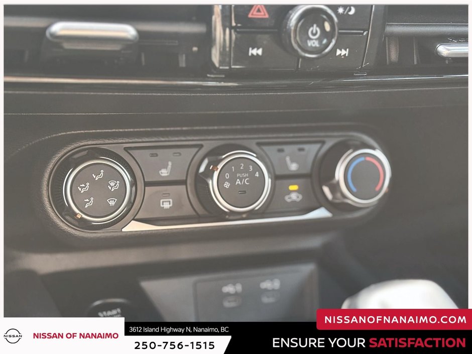 2025 Nissan Kicks S-37