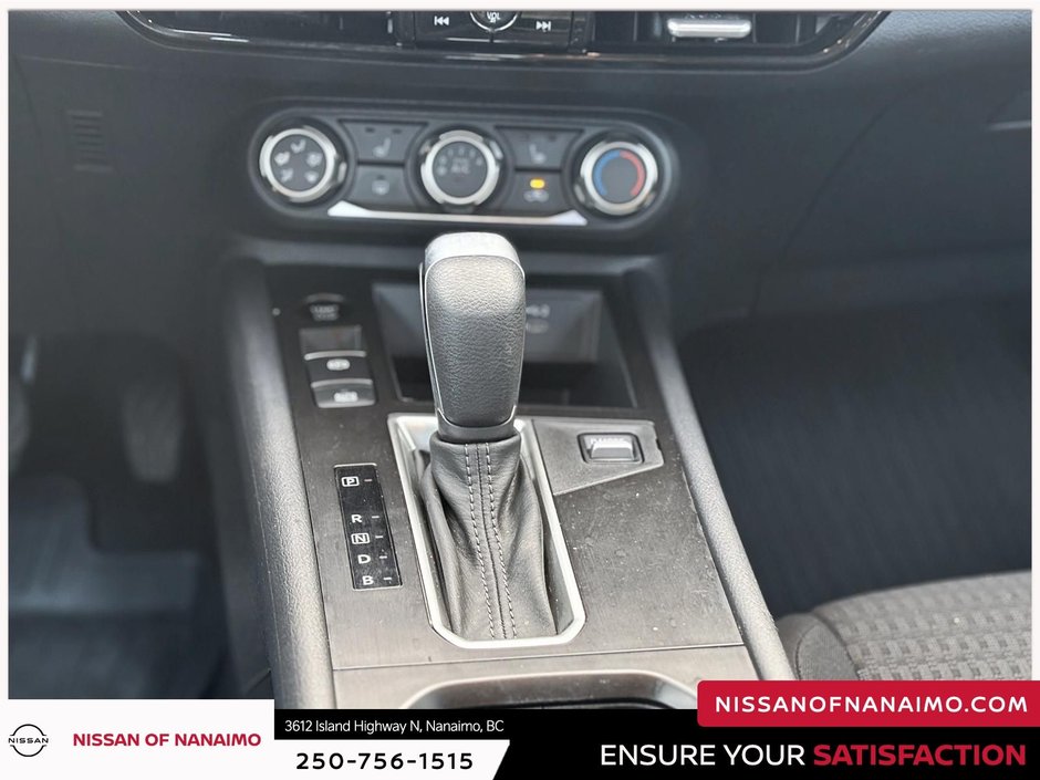 2025 Nissan Kicks S-26