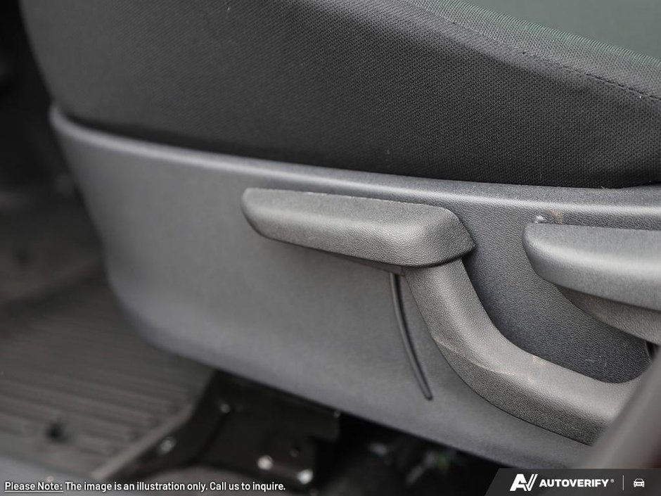 2025 Nissan Kicks S-24