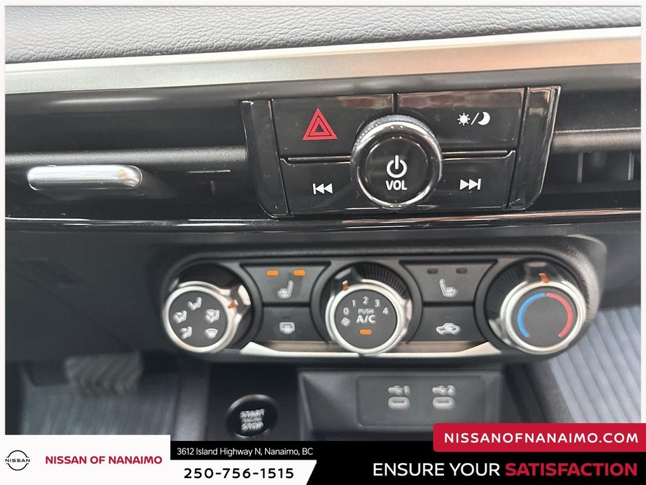 2025 Nissan Kicks S-28