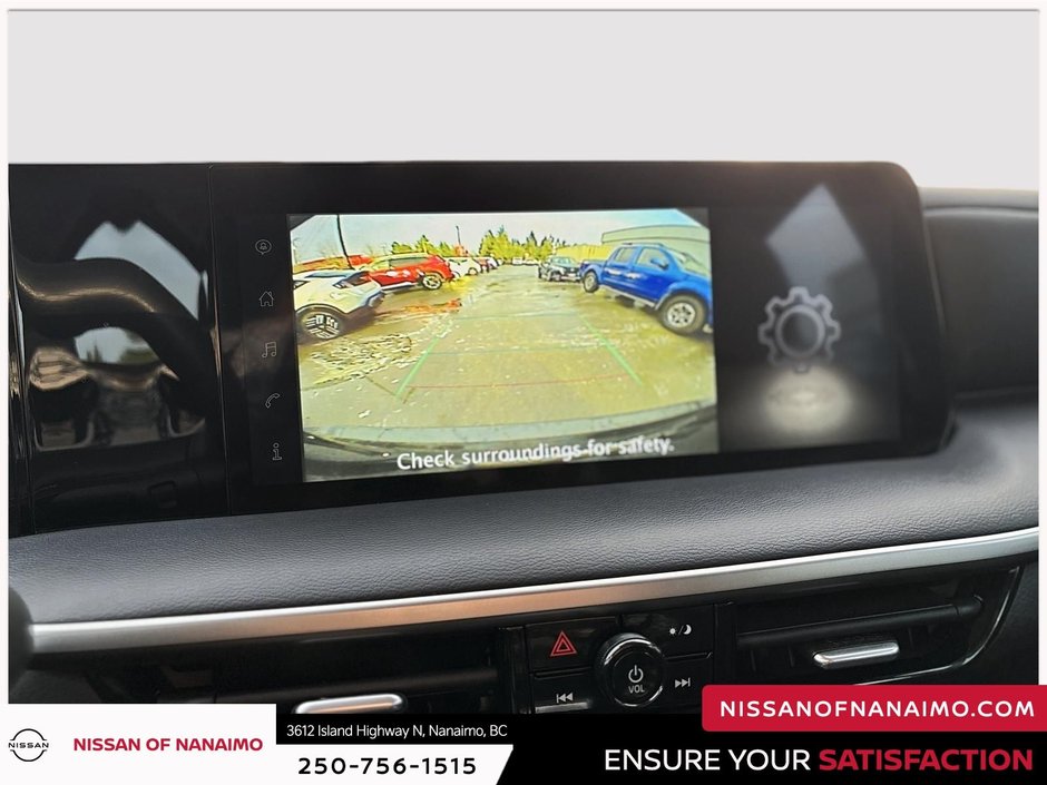 2025 Nissan Kicks S-14