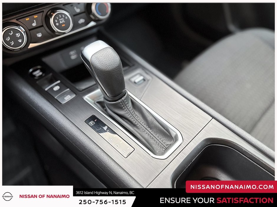 2025 Nissan Kicks S-11