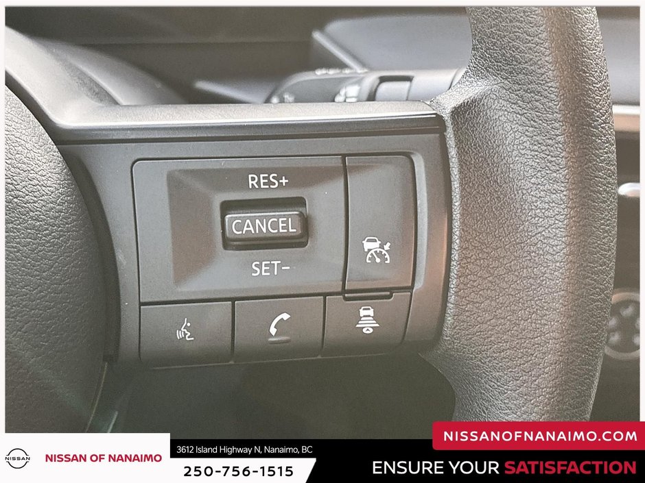 2025 Nissan Kicks S-8