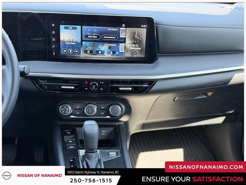 2025 Nissan Kicks S-23
