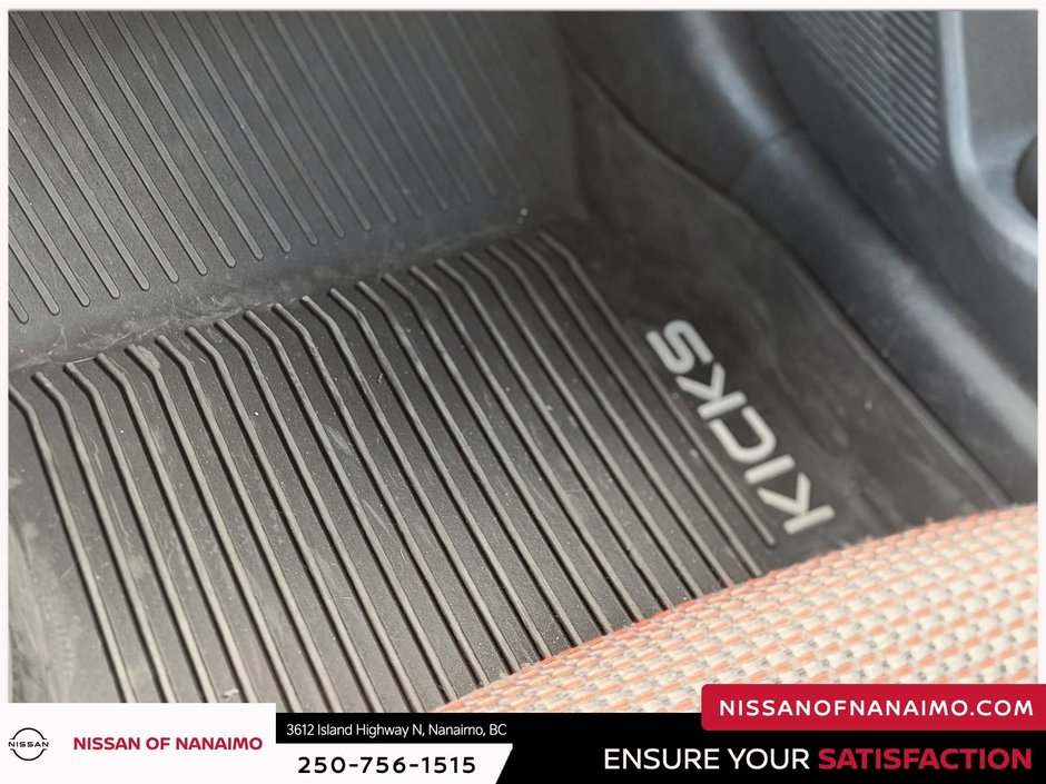 2025 Nissan Kicks SR-27