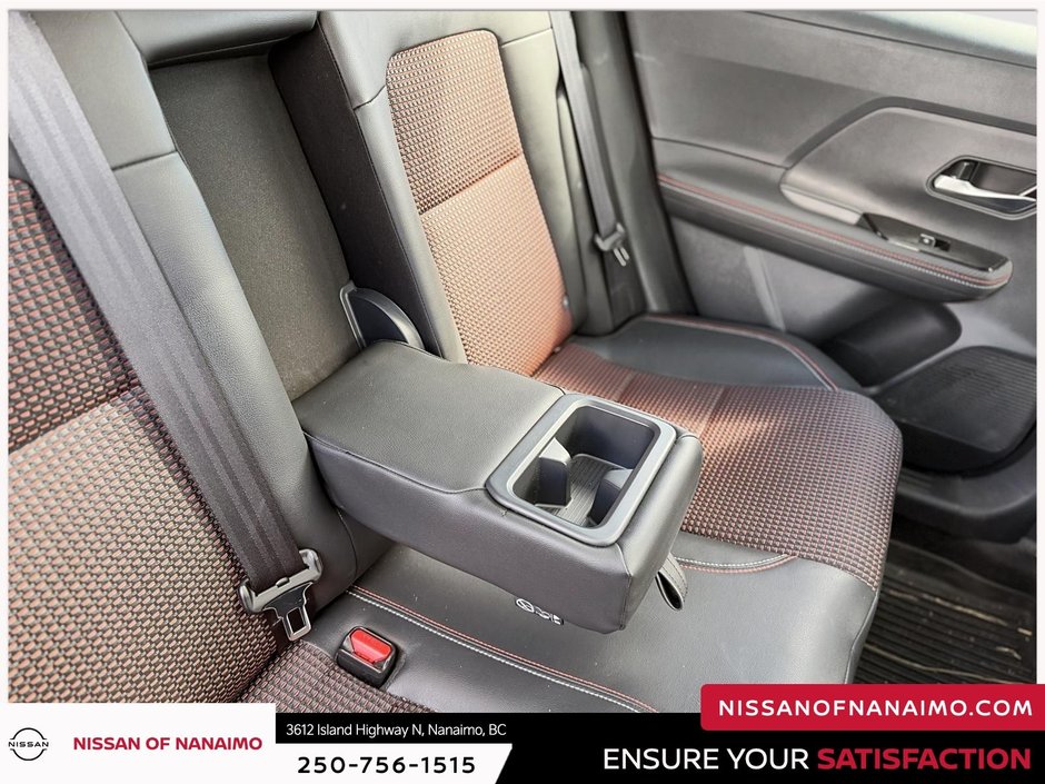2025 Nissan Kicks SR-13