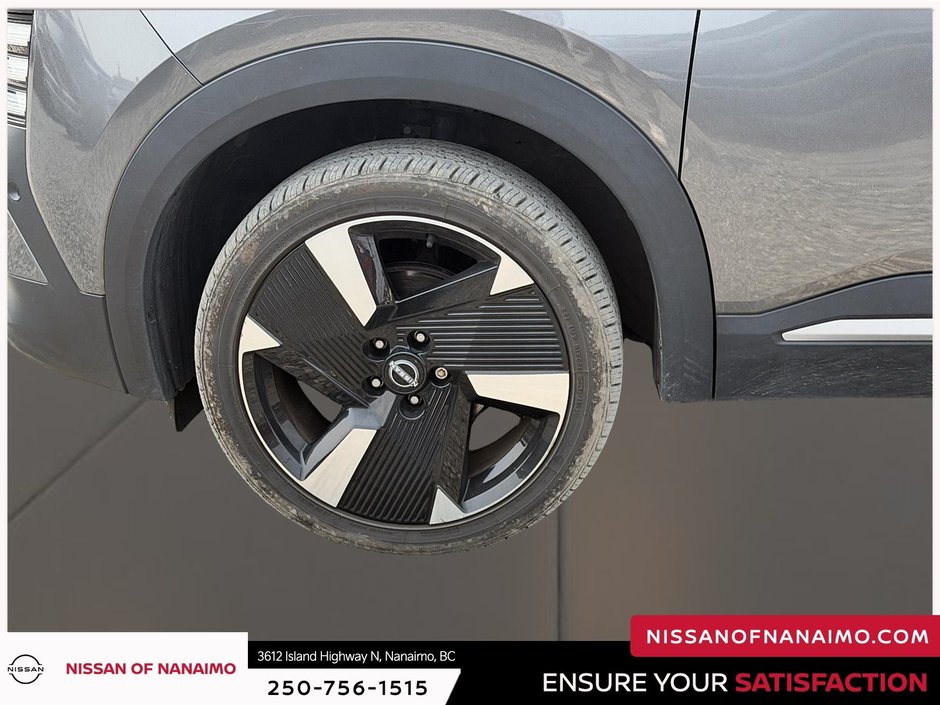 2025 Nissan Kicks SR-14