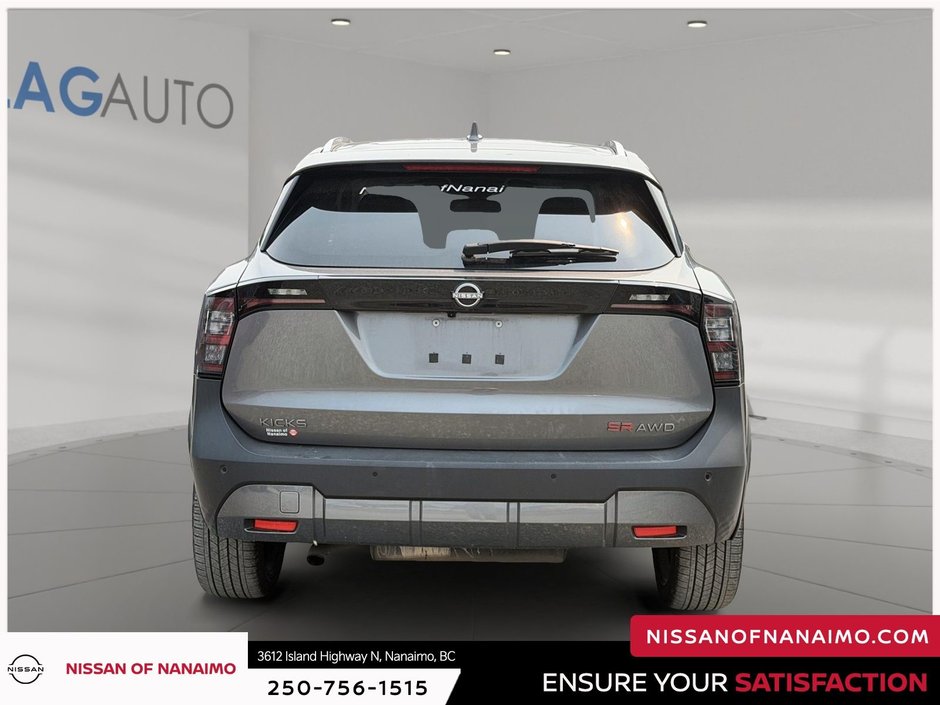 2025 Nissan Kicks SR-5