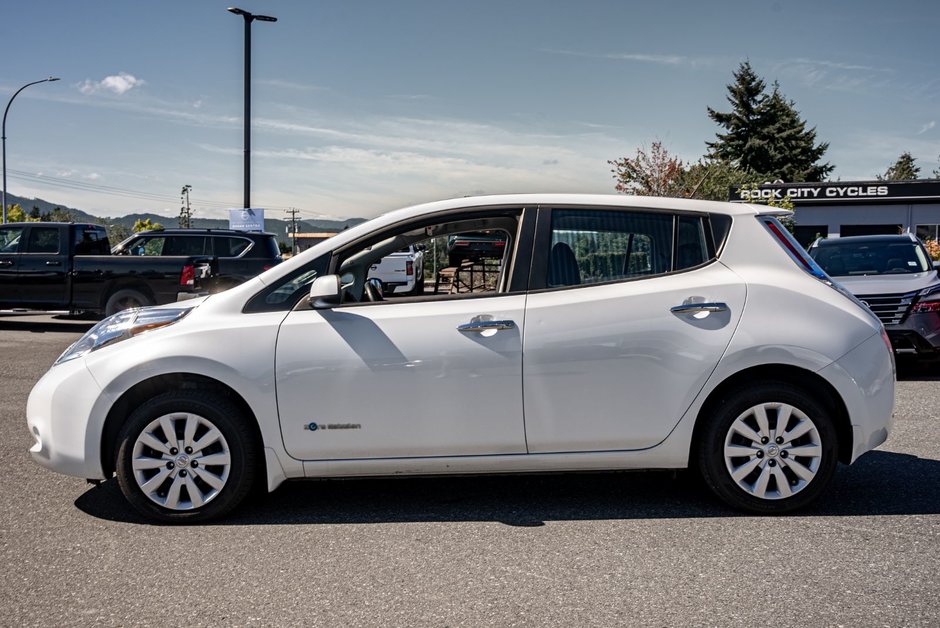 2015 Nissan Leaf S-3