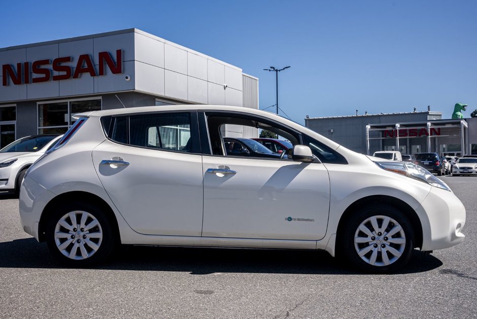 2015 Nissan Leaf S-7