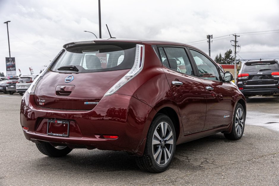 2017 Nissan Leaf-6
