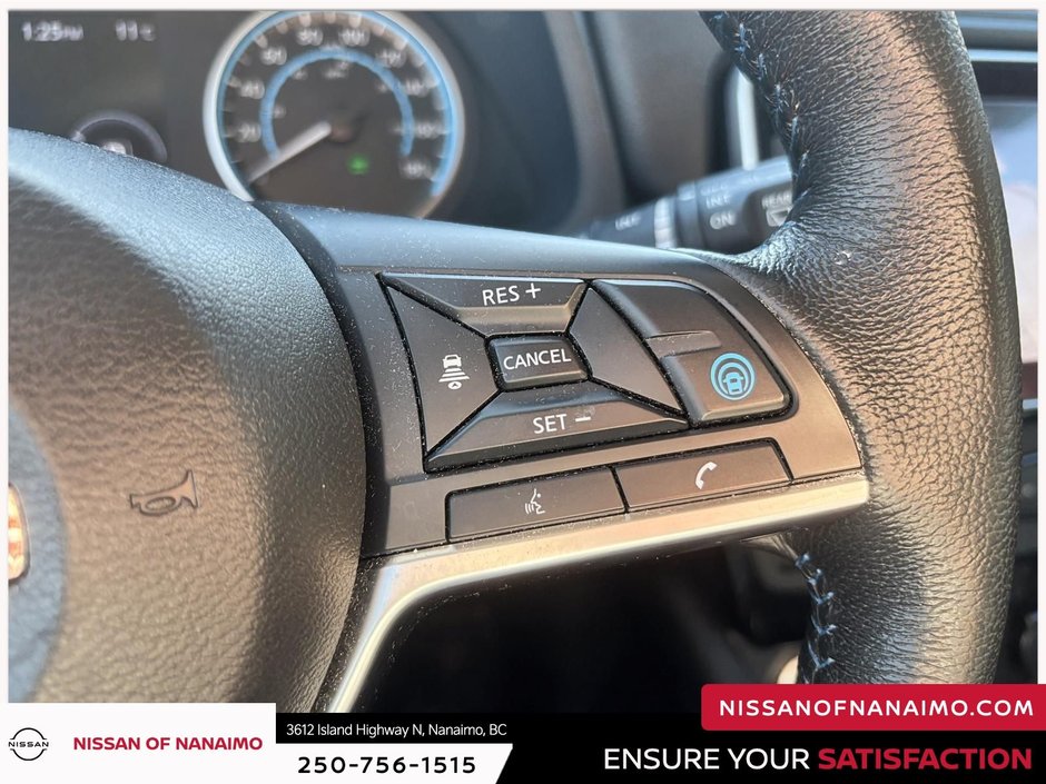 2022 Nissan Leaf SV Plus-24