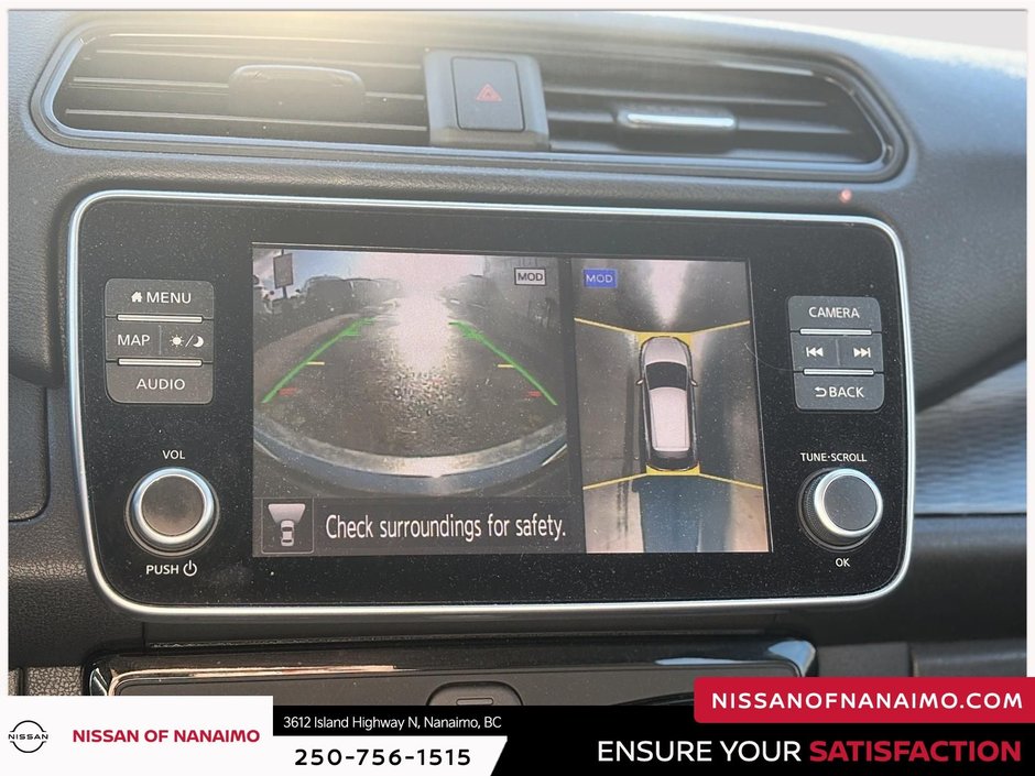 2022 Nissan Leaf SV Plus-30