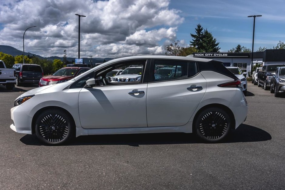 2023 Nissan Leaf SV-3