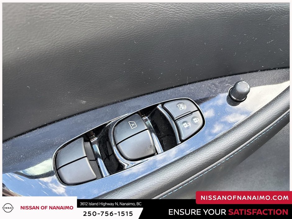 2023 Nissan Leaf SL Plus-22