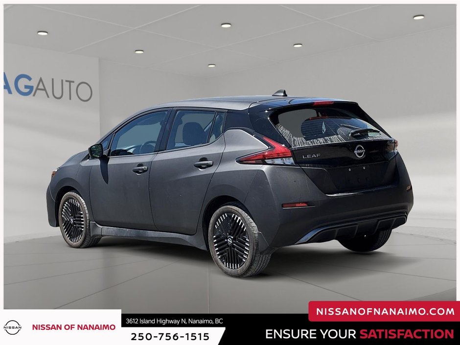 2023 Nissan Leaf SV Plus-6