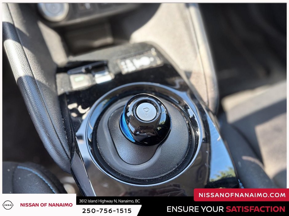 2023 Nissan Leaf SV Plus-26