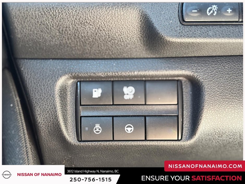 2023 Nissan Leaf SV Plus-27