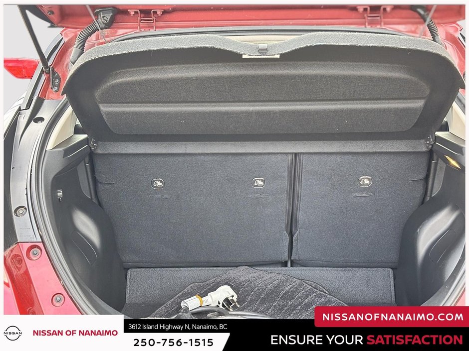 2024 Nissan Leaf SV Plus-12